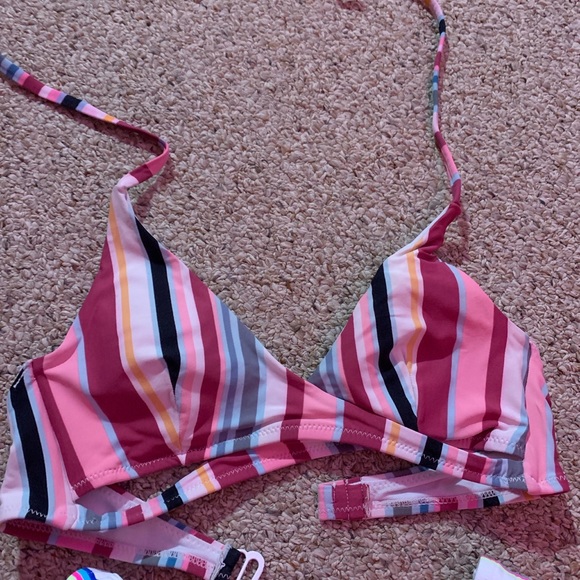 3 striped bikini tops - Picture 4 of 4